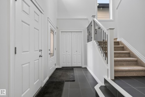 15852 10 Avenue Sw, Edmonton, AB - Indoor Photo Showing Other Room