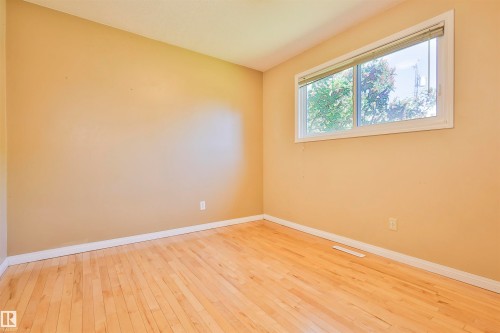 4015 120 Street Nw, Edmonton, AB - Indoor Photo Showing Other Room