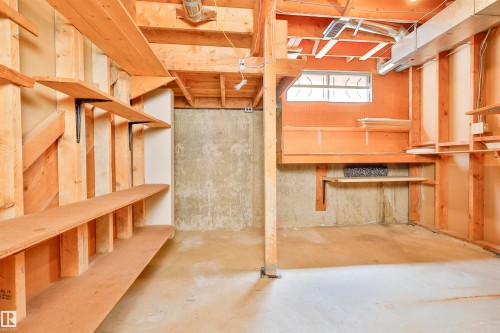4015 120 Street Nw, Edmonton, AB - Indoor