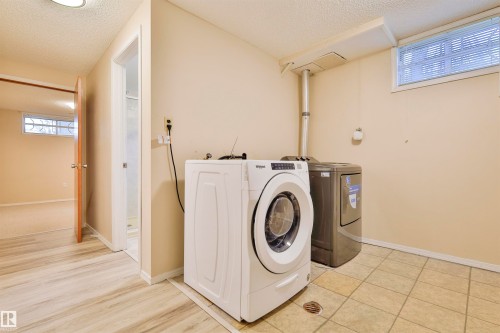 4015 120 Street Nw, Edmonton, AB - Indoor Photo Showing Laundry Room