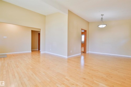 4015 120 Street Nw, Edmonton, AB - Indoor Photo Showing Other Room