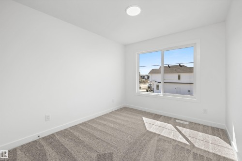 17611 7 Street Ne, Edmonton, AB - Indoor Photo Showing Other Room
