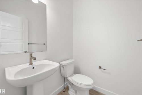 17611 7 Street Ne, Edmonton, AB - Indoor Photo Showing Bathroom