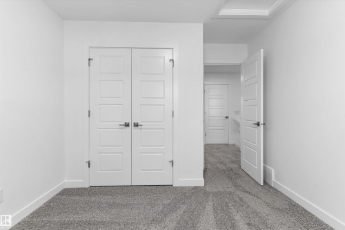 922 18 Avenue Nw, Edmonton, AB - Indoor Photo Showing Other Room