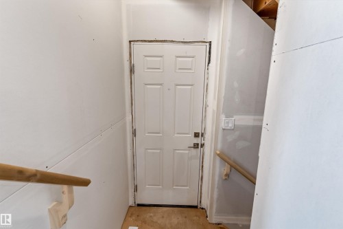 2812 190 Street Nw, Edmonton, AB - Indoor Photo Showing Other Room
