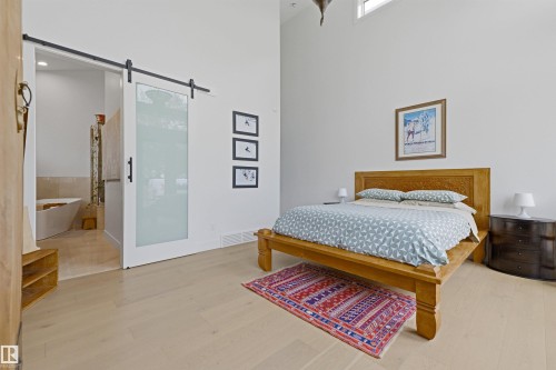 4111 Aspen Drive Nw, Edmonton, AB - Indoor Photo Showing Bedroom
