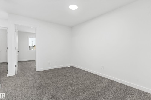 1012 14 Avenue Nw, Edmonton, AB - Indoor Photo Showing Other Room