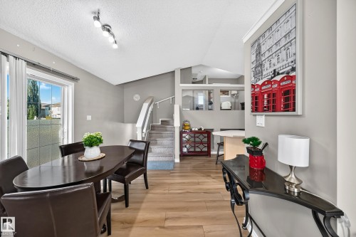322 84 Street Sw, Edmonton, AB - Indoor Photo Showing Dining Room