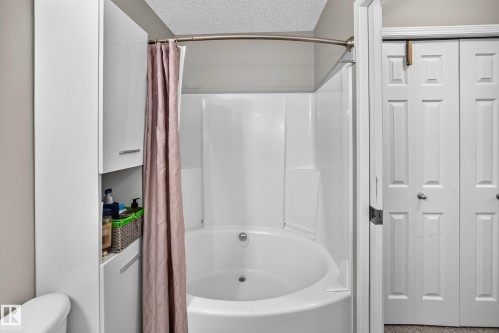 322 84 Street Sw, Edmonton, AB - Indoor Photo Showing Bathroom