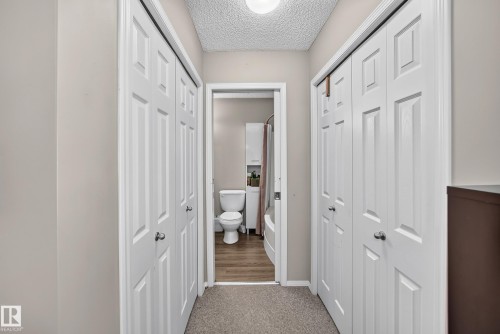 322 84 Street Sw, Edmonton, AB - Indoor Photo Showing Other Room