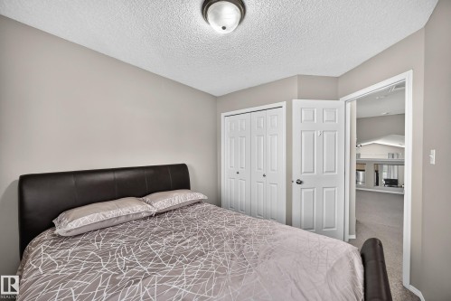 322 84 Street Sw, Edmonton, AB - Indoor Photo Showing Bedroom