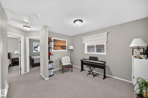 322 84 Street Sw, Edmonton, AB - Indoor