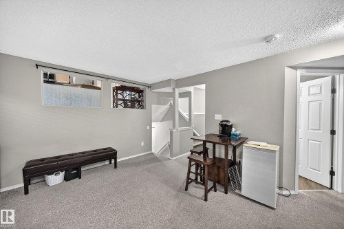 322 84 Street Sw, Edmonton, AB - Indoor