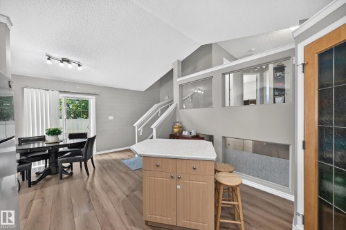 322 84 Street Sw, Edmonton, AB - Indoor