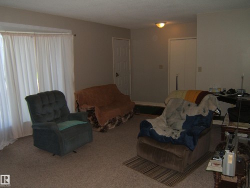 Additional content - 5404 49 Street, Two Hills, AB - Indoor