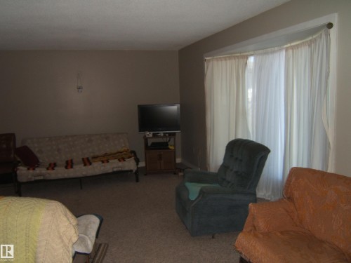 Additional content - 5404 49 Street, Two Hills, AB - Indoor