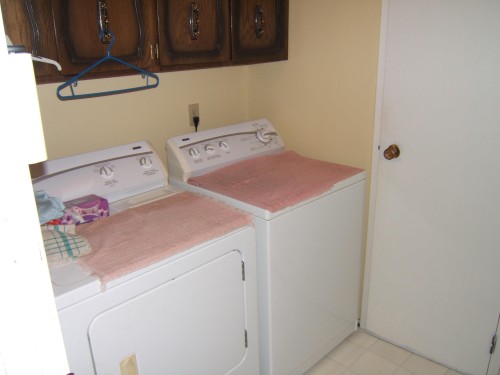 Additional content - 5404 49 Street, Two Hills, AB - Indoor Photo Showing Laundry Room
