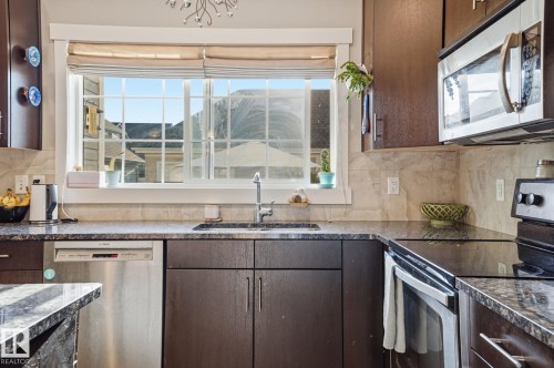 914 Valour Way Nw, Edmonton, AB - Indoor Photo Showing Kitchen With Stainless Steel Kitchen