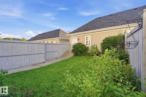 914 Valour Way Nw, Edmonton, AB - Outdoor