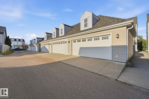 914 Valour Way Nw, Edmonton, AB - Outdoor