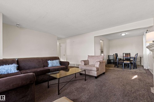 11703 38 Street Nw, Edmonton, AB - Indoor Photo Showing Living Room