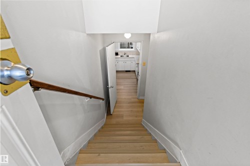 11703 38 Street Nw, Edmonton, AB - Indoor Photo Showing Other Room