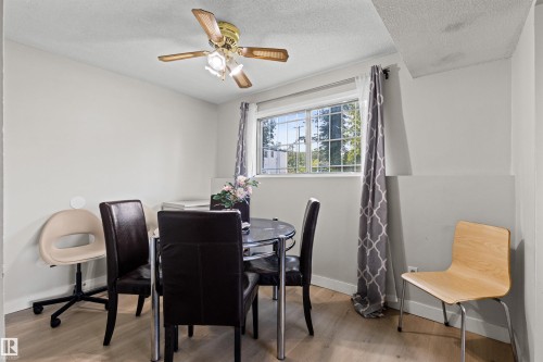 11703 38 Street Nw, Edmonton, AB - Indoor
