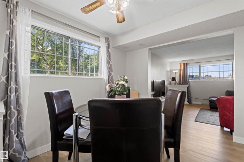 11703 38 Street Nw, Edmonton, AB - Indoor Photo Showing Dining Room