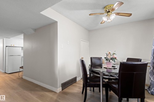 11703 38 Street Nw, Edmonton, AB - Indoor Photo Showing Dining Room