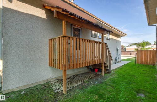 11703 38 Street Nw, Edmonton, AB - Outdoor