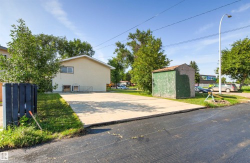 11703 38 Street Nw, Edmonton, AB - Outdoor
