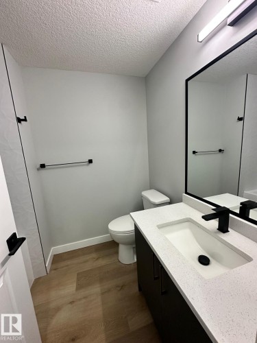 #Bsmt 3922 40 Av, Beaumont, AB - Indoor Photo Showing Bathroom