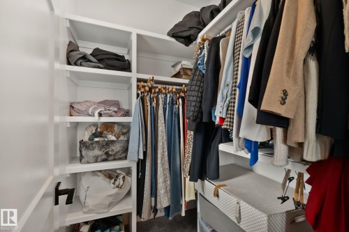 1 Starling Way, Fort Saskatchewan, AB - Indoor With Storage