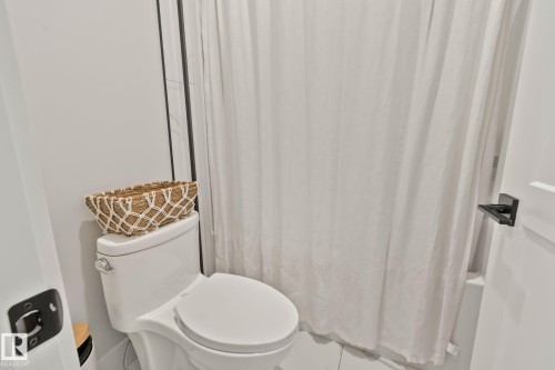 1 Starling Way, Fort Saskatchewan, AB - Indoor Photo Showing Bathroom