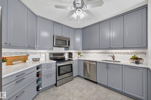 #405 3 Perron St, St. Albert, AB - Indoor Photo Showing Kitchen With Double Sink