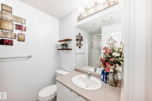 148-348 Windermere Road Nw, Edmonton, AB - Indoor Photo Showing Bathroom