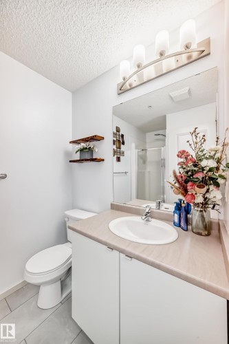 148-348 Windermere Road Nw, Edmonton, AB - Indoor Photo Showing Bathroom