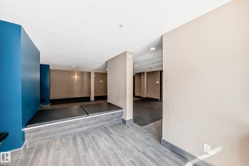 148-348 Windermere Road Nw, Edmonton, AB - Indoor Photo Showing Other Room