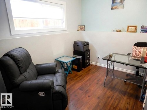 17824 93 Street Nw, Edmonton, AB - Indoor