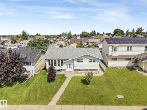 8608 152A Avenue Nw, Edmonton, AB - Outdoor