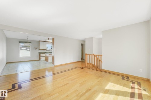 8608 152A Avenue Nw, Edmonton, AB - Indoor