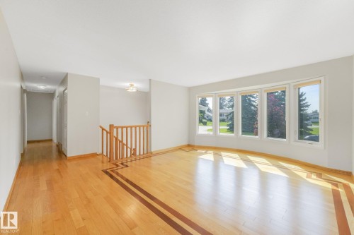 8608 152A Avenue Nw, Edmonton, AB - Indoor Photo Showing Other Room