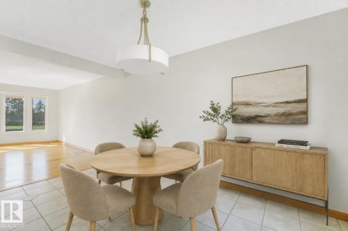 8608 152A Avenue Nw, Edmonton, AB - Indoor Photo Showing Dining Room