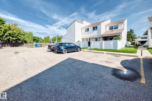 54 Woodvale Village Nw, Edmonton, AB - Outdoor