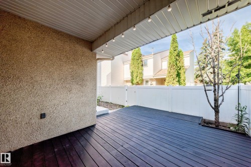 54 Woodvale Village Nw, Edmonton, AB - Outdoor