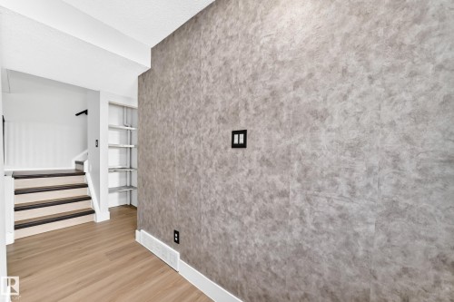 54 Woodvale Village Nw, Edmonton, AB - Indoor Photo Showing Other Room