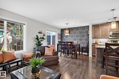 6642 Cardinal Road Sw, Edmonton, AB - Indoor