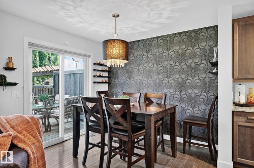 6642 Cardinal Road Sw, Edmonton, AB - Indoor Photo Showing Dining Room