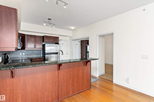#702 10303 111 St Nw, Edmonton, AB - Indoor Photo Showing Kitchen With Double Sink