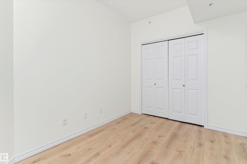 #702 10303 111 St Nw, Edmonton, AB - Indoor Photo Showing Other Room